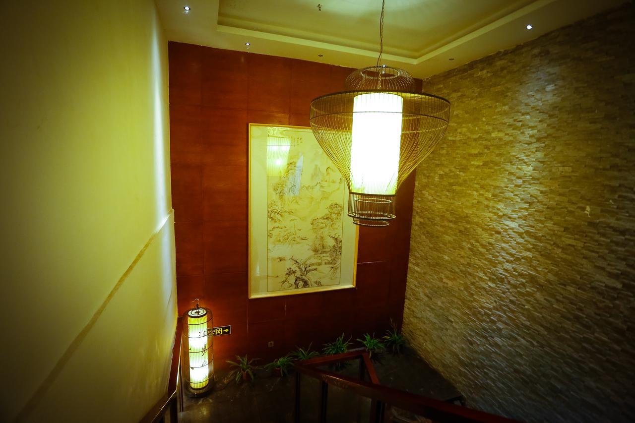 Guilin Huguang Shanshe Holiday Hotel Zewnętrze zdjęcie